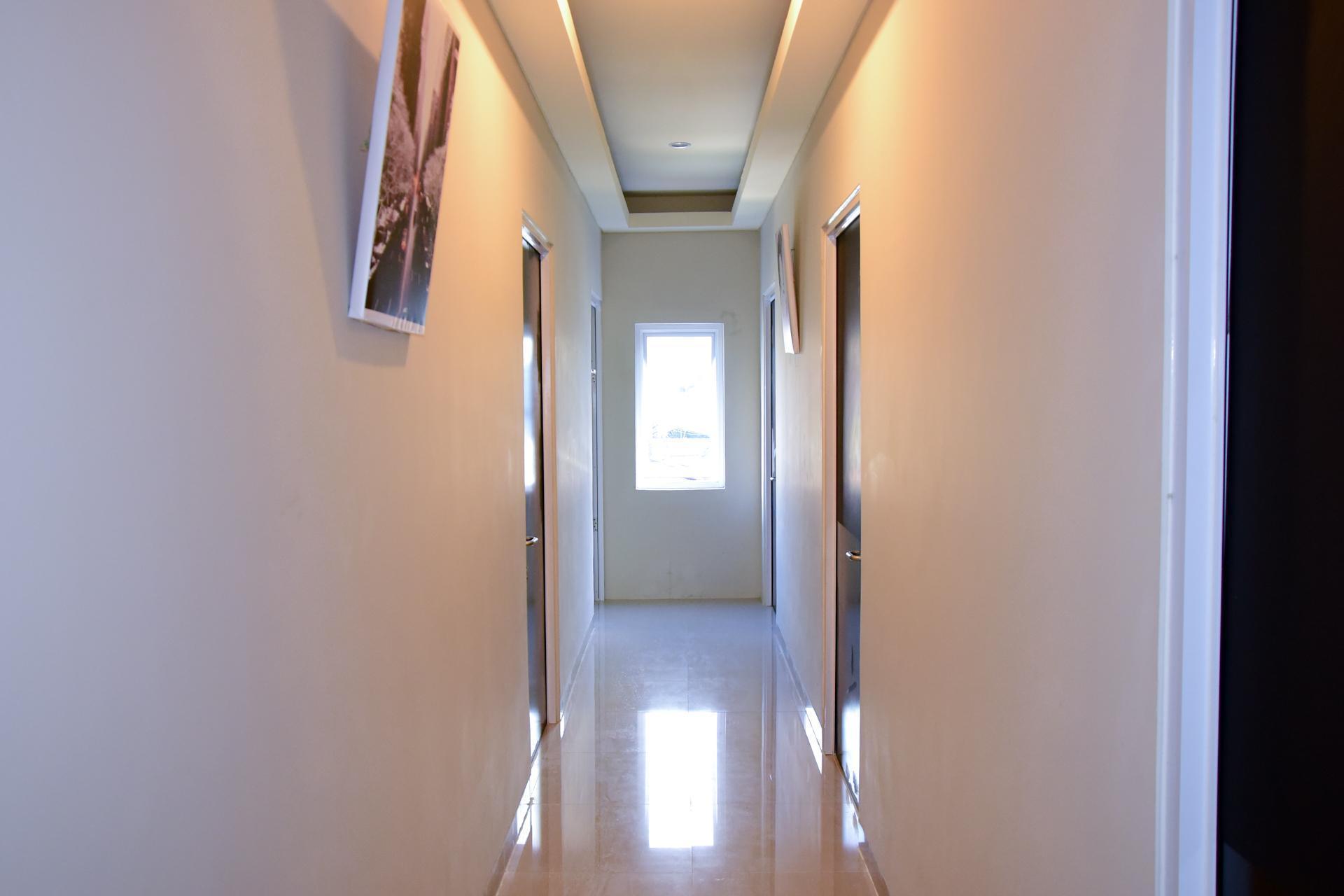 RedDoorz near Mangga Dua Square Hotel Jakarta Bagian luar foto