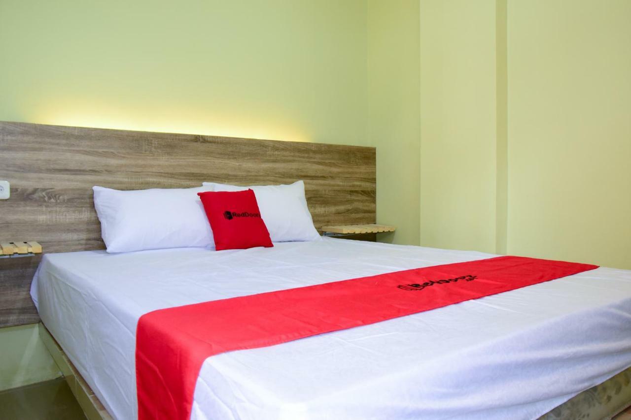RedDoorz near Mangga Dua Square Hotel Jakarta Bagian luar foto